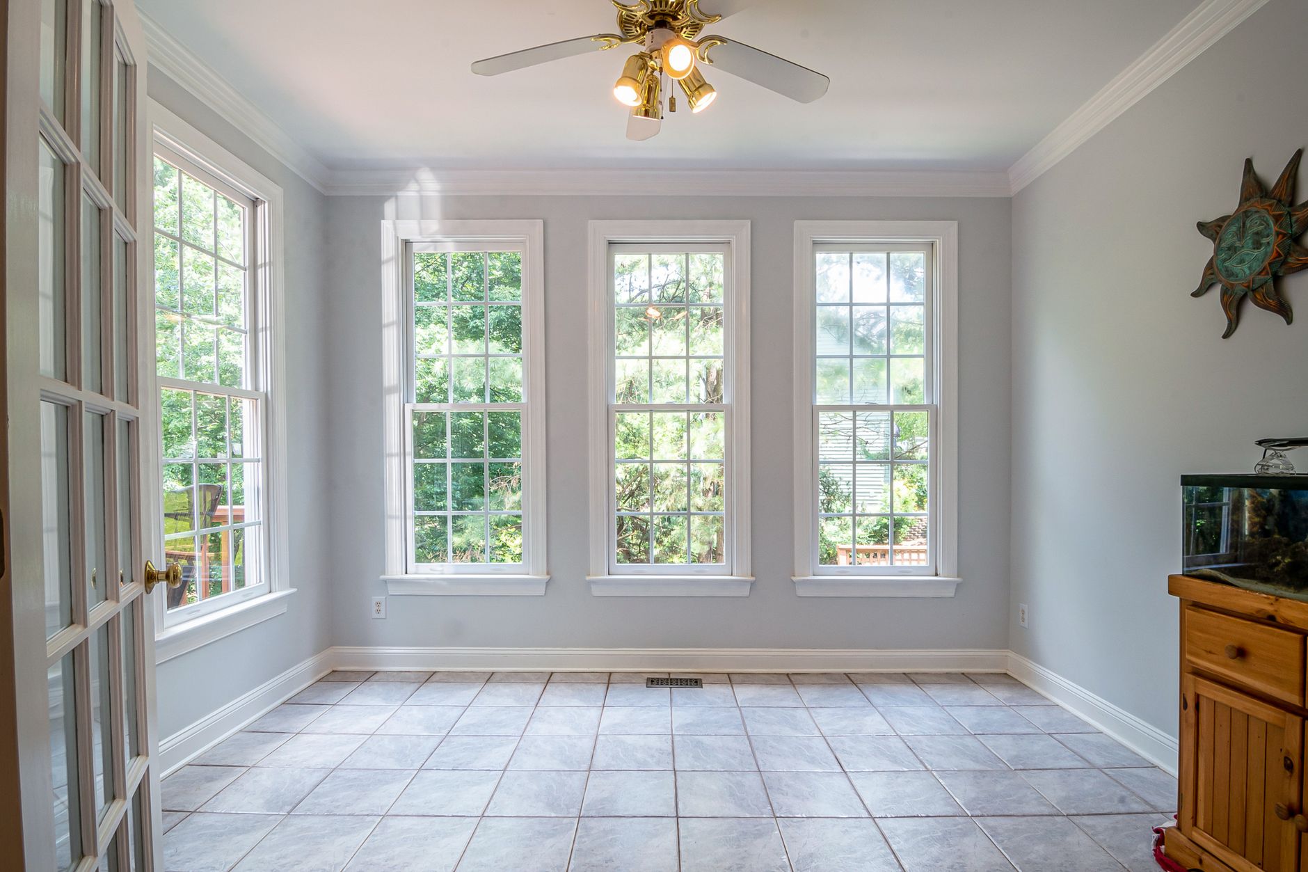 Double-Hung Windows — standard features